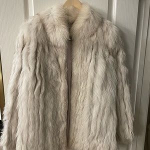 Fur coat - Saga Fox - size small, like new. Sable color